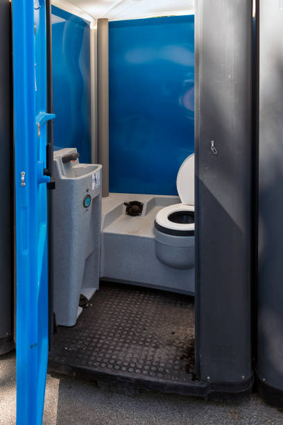 Best Best portable toilet rental  in Cascade, IA